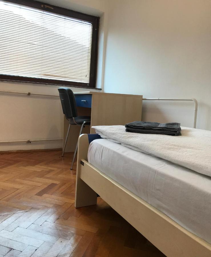 Apartmani Kosuta Tjentiste Eksteriør billede