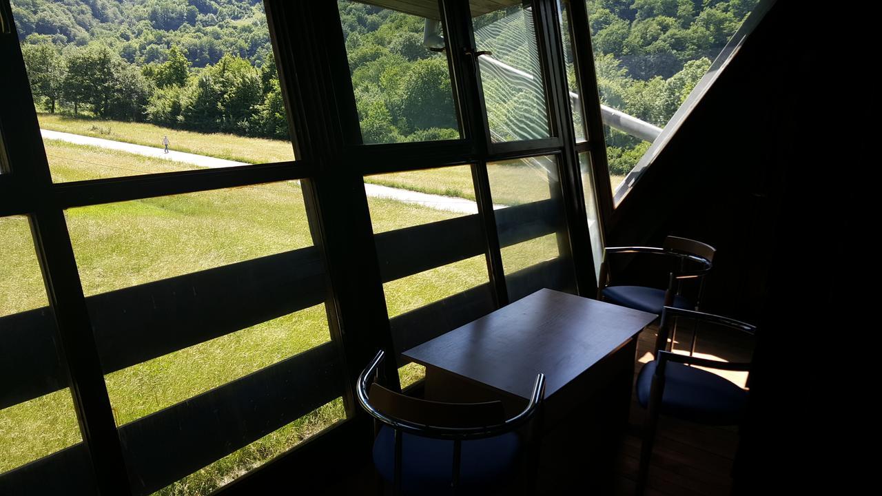 Apartmani Kosuta Tjentiste Eksteriør billede