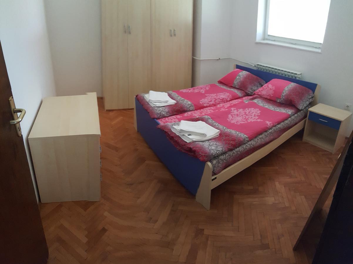 Apartmani Kosuta Tjentiste Eksteriør billede